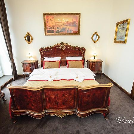 Sempre B&B Płock エクステリア 写真