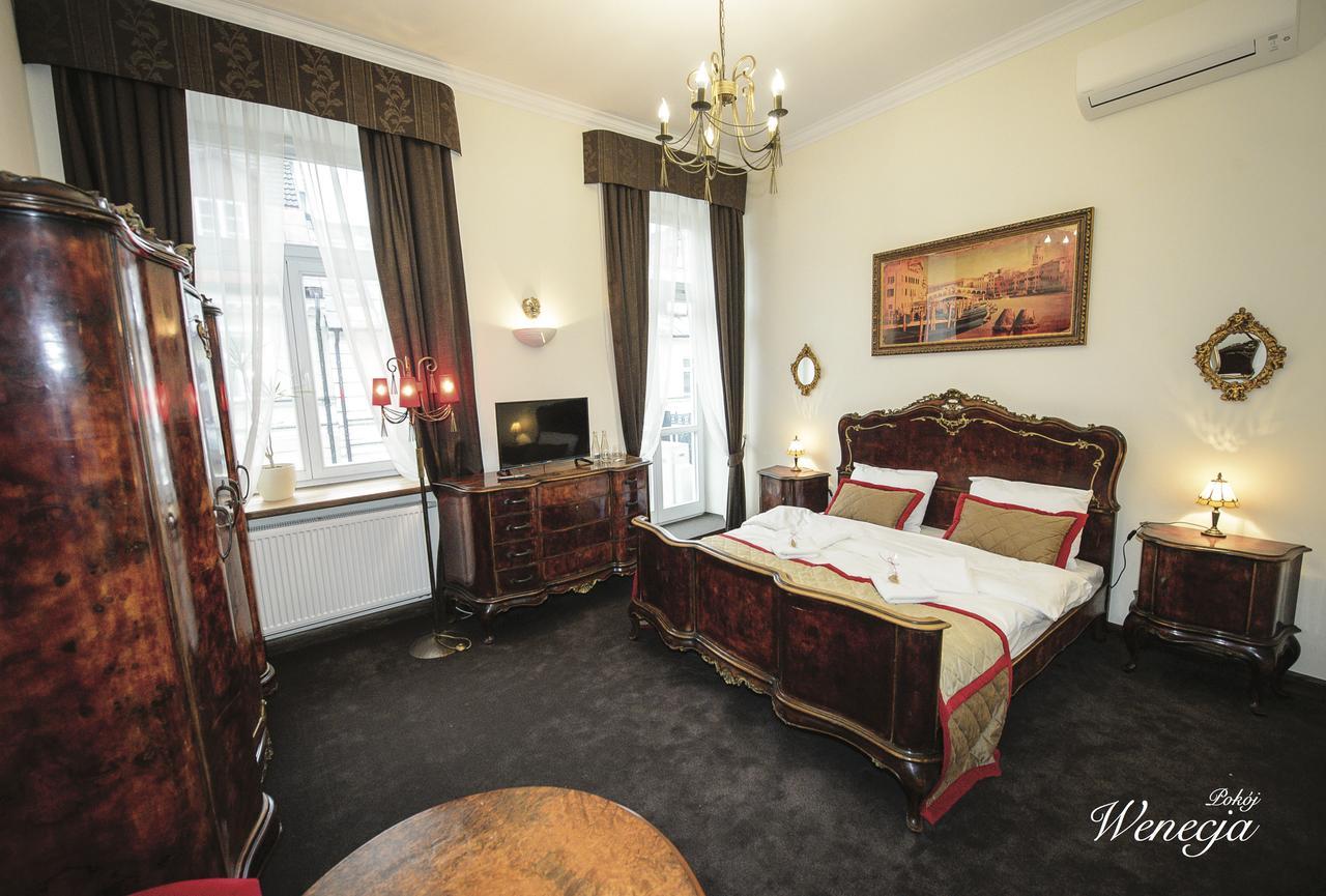 Sempre B&B Płock エクステリア 写真