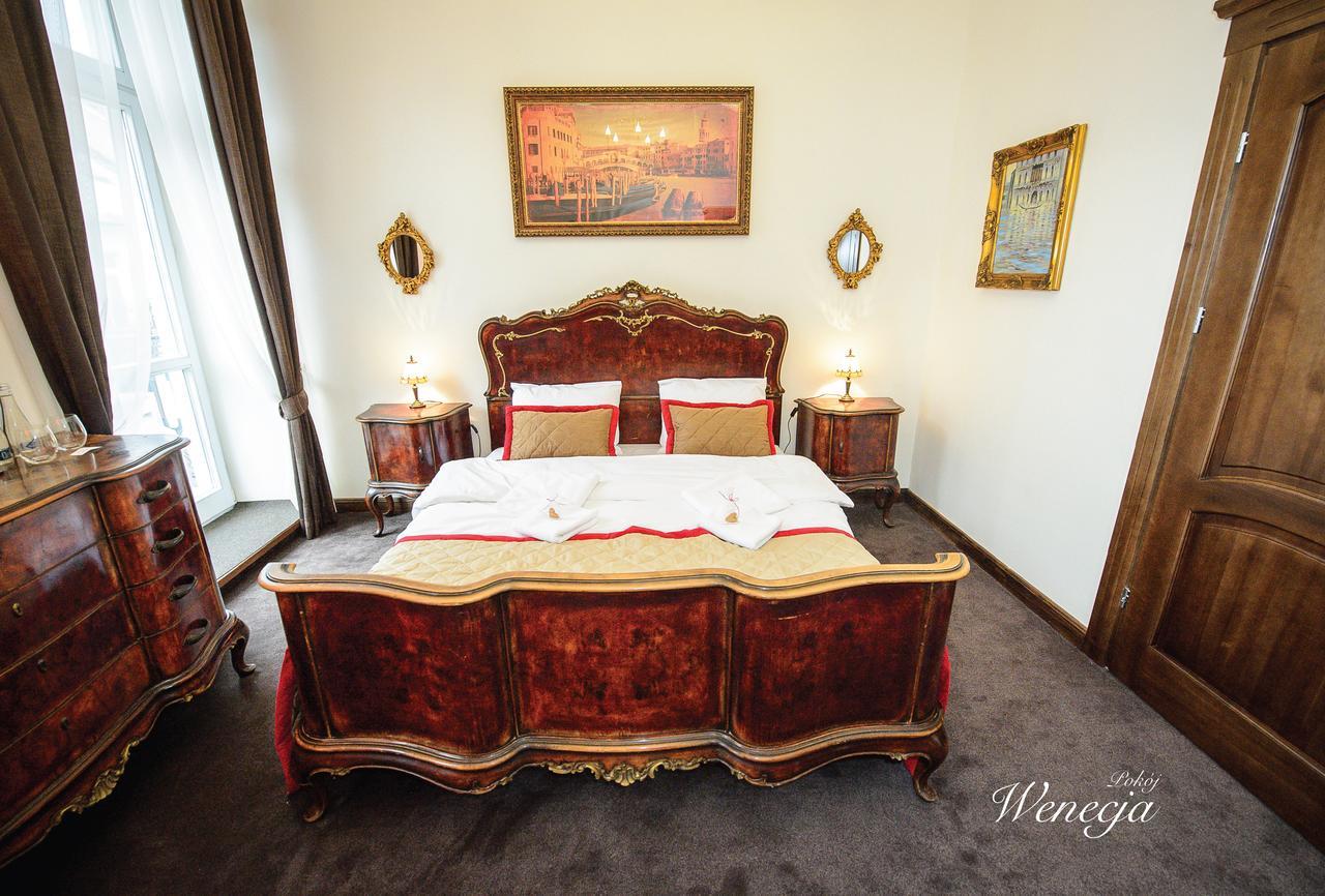 Sempre B&B Płock エクステリア 写真