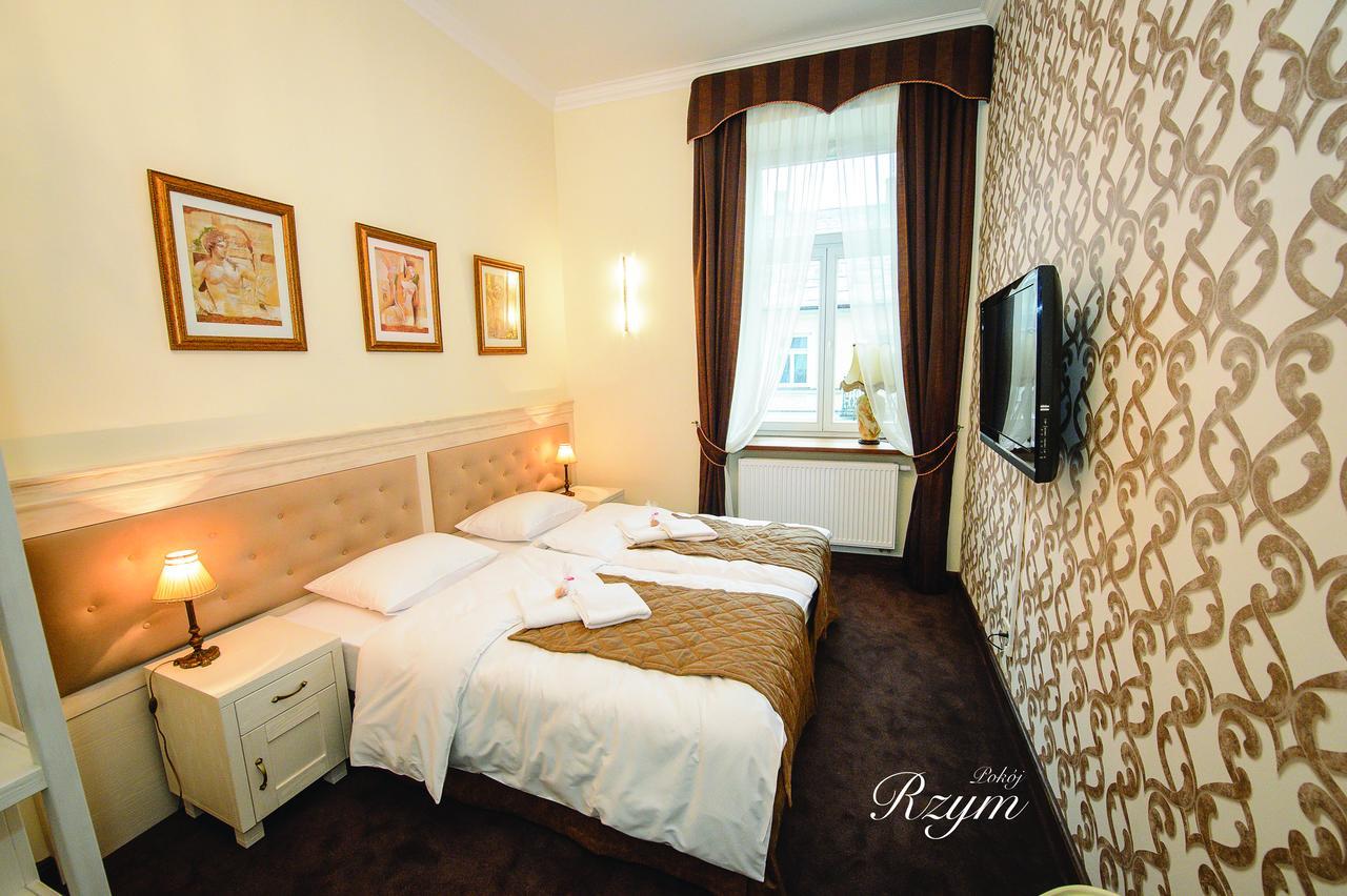Sempre B&B Płock エクステリア 写真