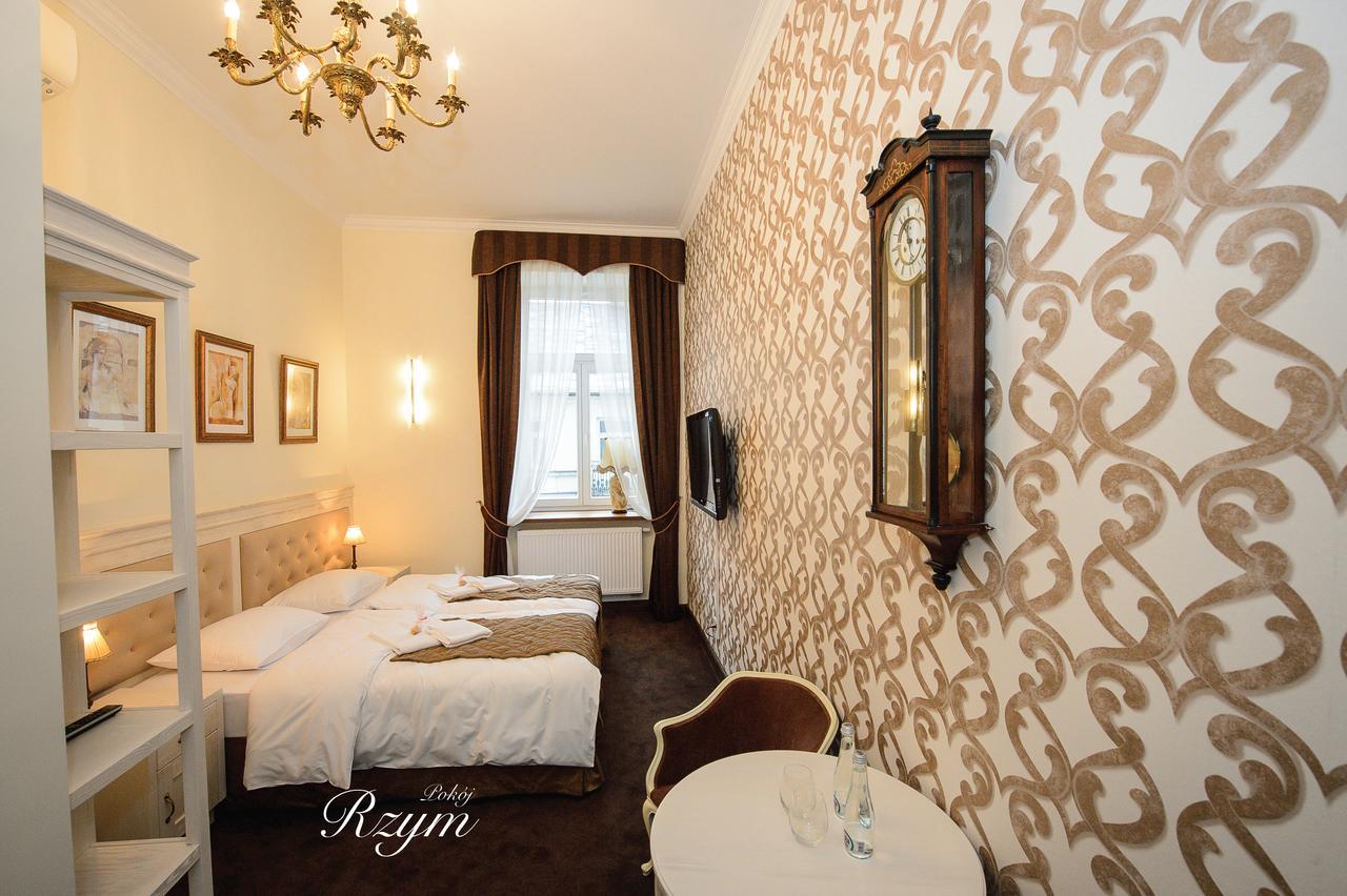 Sempre B&B Płock エクステリア 写真